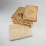 Kuranı Kerim + Seccade + Tesbih (Kare Raşel Kutu, Orta Boy, Gold)