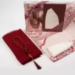 Seccade + Eşarp + Takke + Tesbih Hediye Seti (Asetat Kutulu, Bordo) - Görsel 2