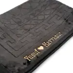 Çiftlere Özel Hediyelik İsimli Peluş Seccade (Siyah)