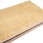 Erkeklere Özel İsimli Peluş Seccade (Gold)