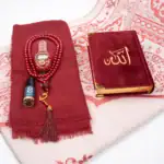 Kadife Kur'an Hediye Seti 6'lı - Eşarp, Tesbih, Esans, Zikirmatik (Nakışlı - Bordo) - Görsel 2