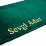 Kadınlara Özel İsimli Düz Kadife Seccade (Yeşil)