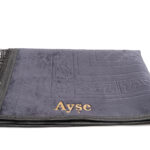 Kadınlara Özel İsimli Peluş Seccade (Antrasit) - Görsel 2